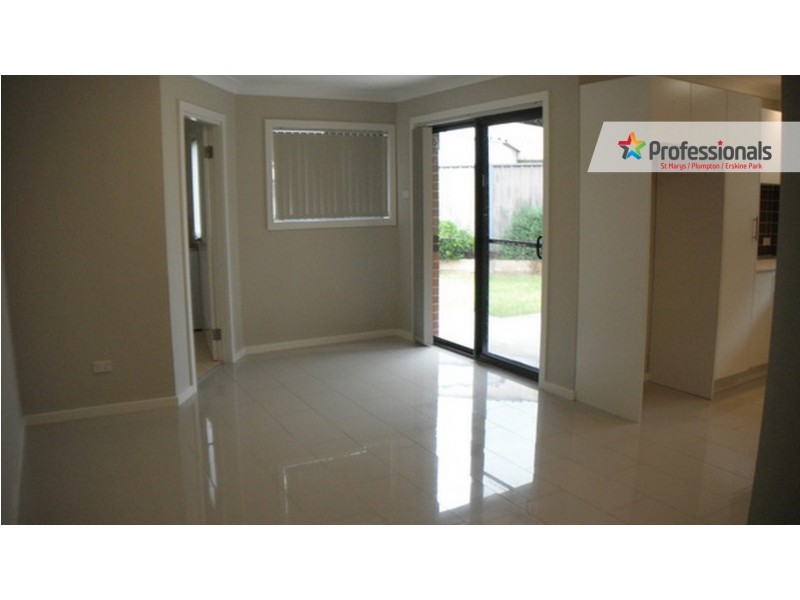 5/6 Canberra Street, Oxley Park NSW 2760