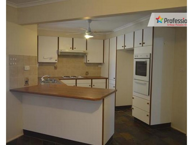 13 Denver Road, St Clair NSW 2759