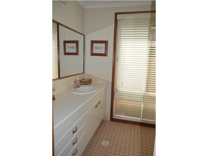 8 Honeyeater Place, Erskine Park NSW 2759