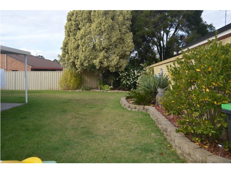 8 Honeyeater Place, Erskine Park NSW 2759