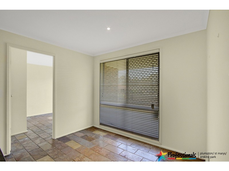 4 Beethoven Place, Cranebrook NSW 2749