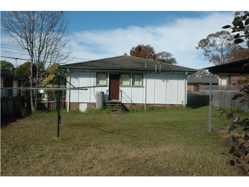 4 Mudie Place, Blackett NSW 2770