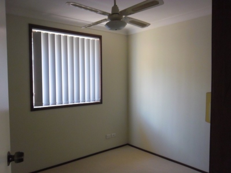 3 Dolphin Close, Claremont Meadows NSW 2747