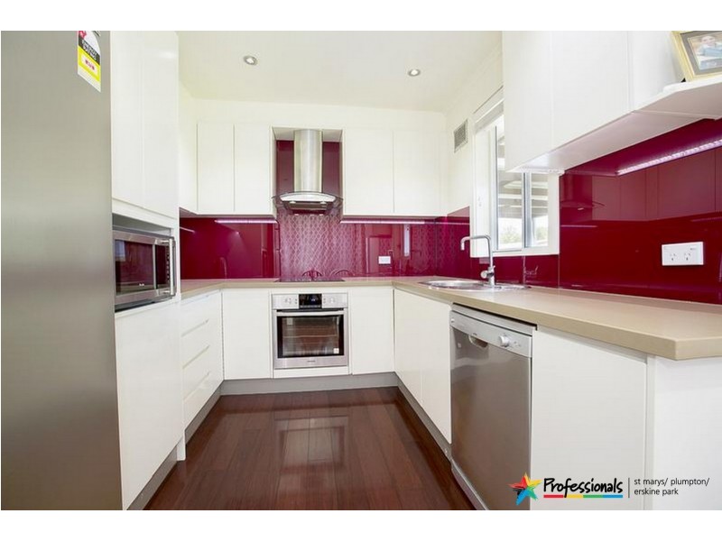 48 Debrincat Avenue, North St Marys NSW 2760