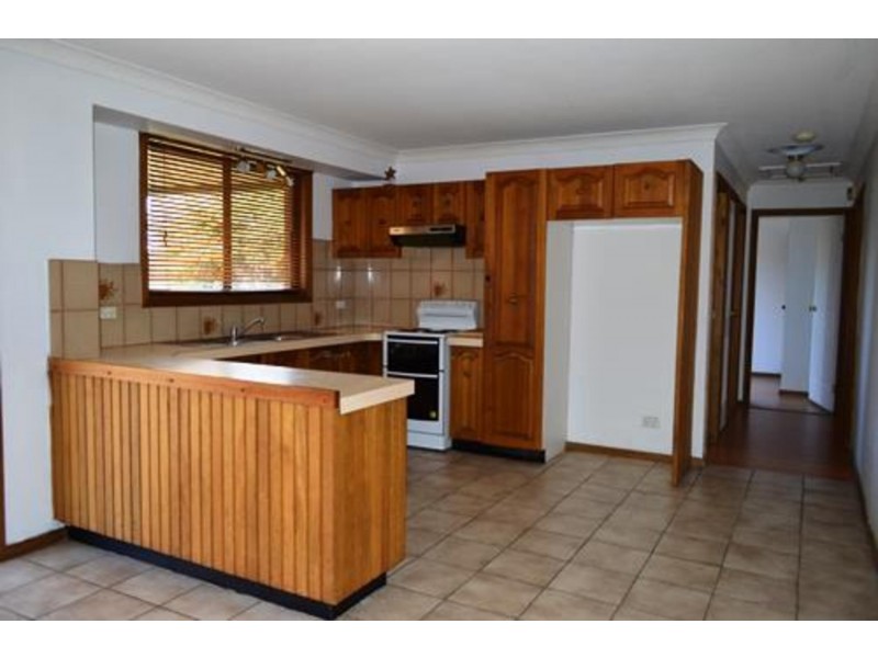 12 Bancroft Street, Oakhurst NSW 2761