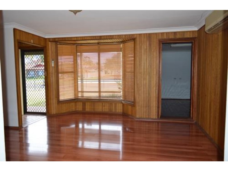 12 Bancroft Street, Oakhurst NSW 2761