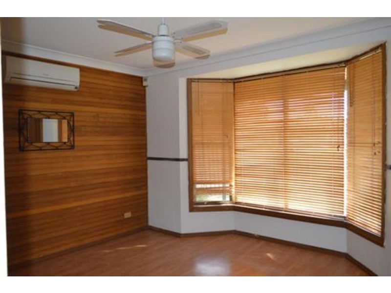 12 Bancroft Street, Oakhurst NSW 2761