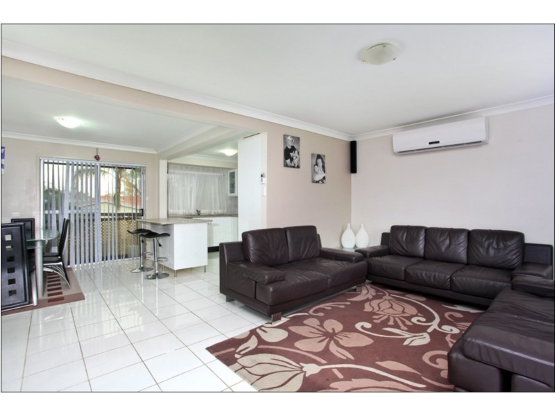 58 Shadlow Crescent, St Clair NSW 2759