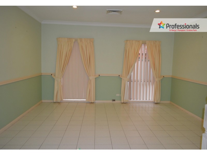 14 Bursaria Crescent, Glenmore Park NSW 2745