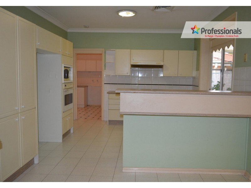 14 Bursaria Crescent, Glenmore Park NSW 2745