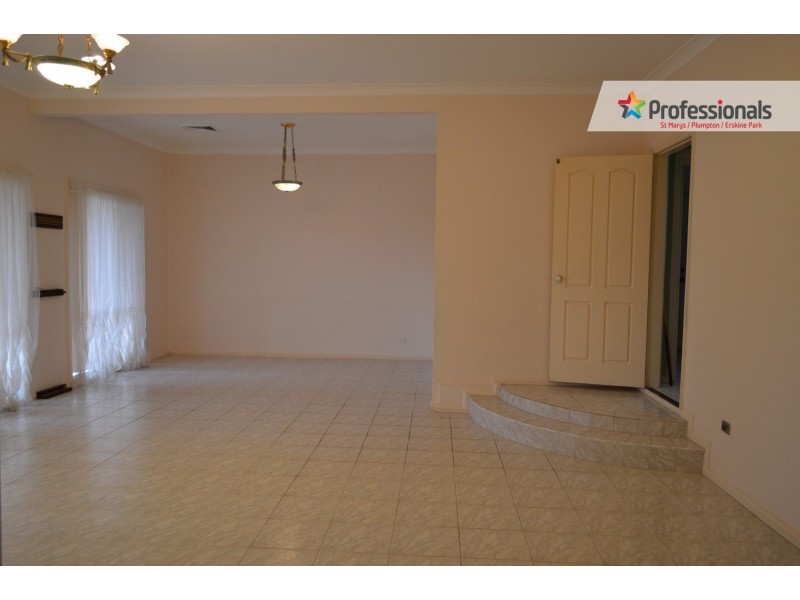 14 Bursaria Crescent, Glenmore Park NSW 2745