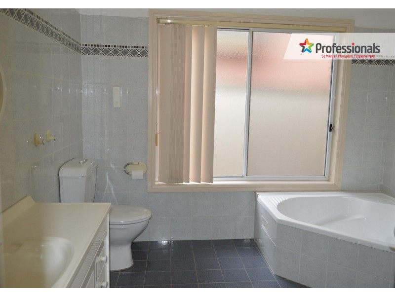 14 Bursaria Crescent, Glenmore Park NSW 2745