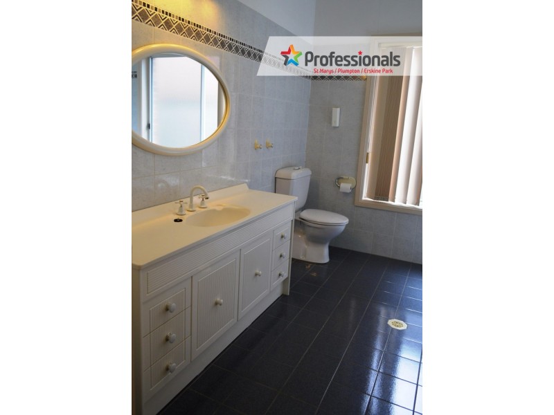 14 Bursaria Crescent, Glenmore Park NSW 2745