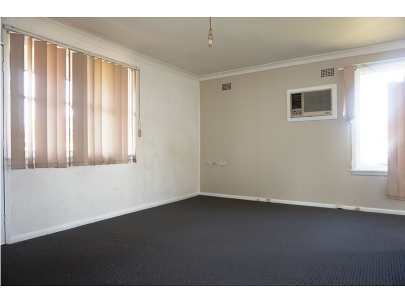 73 Debrincat Avenue, Tregear NSW 2770