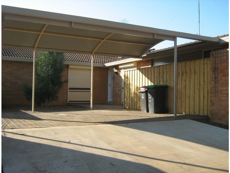 32 William Howell Drive, Glenmore Park NSW 2745