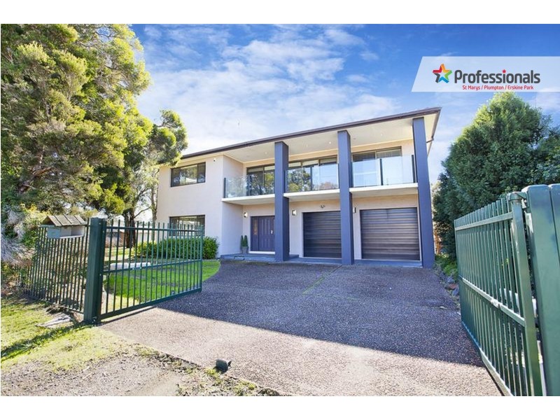 94-100 Explorers Way, St Clair NSW 2759
