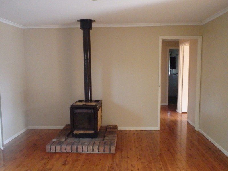 19 McCartney Crescent, St Clair NSW 2759