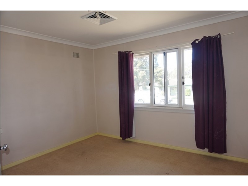 71 Lucena Avenue, Lethbridge Park NSW 2770