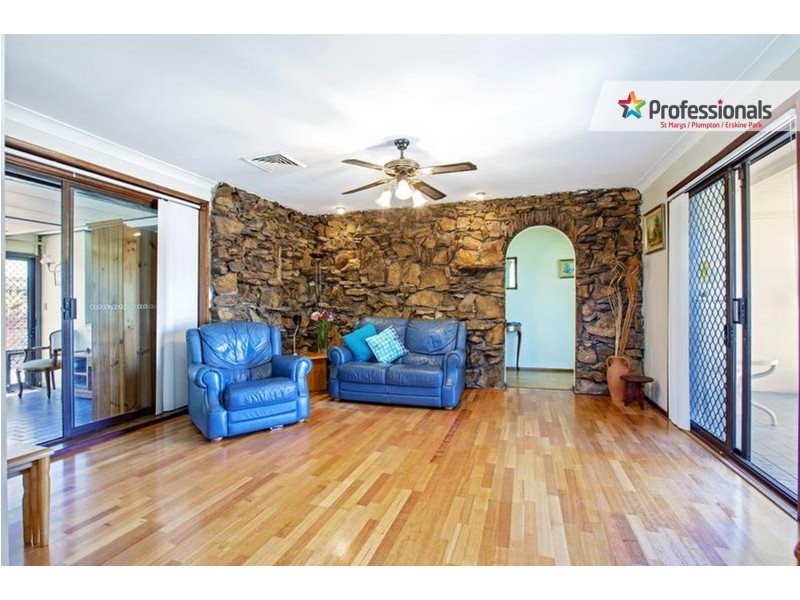 15 Huddleston Street, Colyton NSW 2760