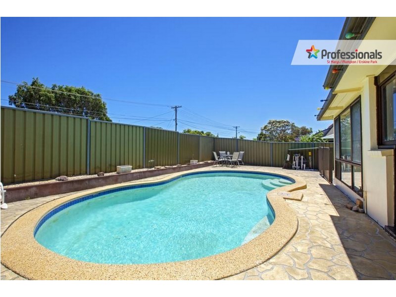 15 Huddleston Street, Colyton NSW 2760