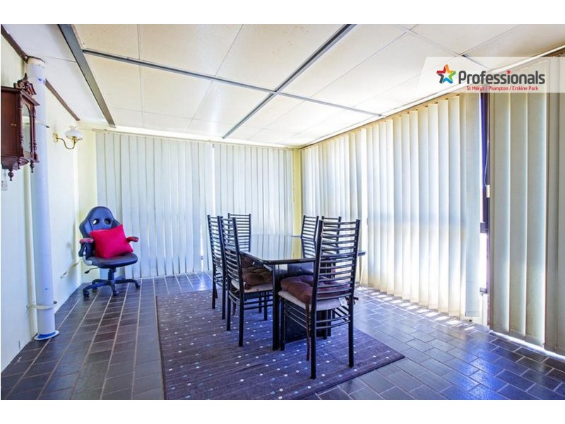 15 Huddleston Street, Colyton NSW 2760