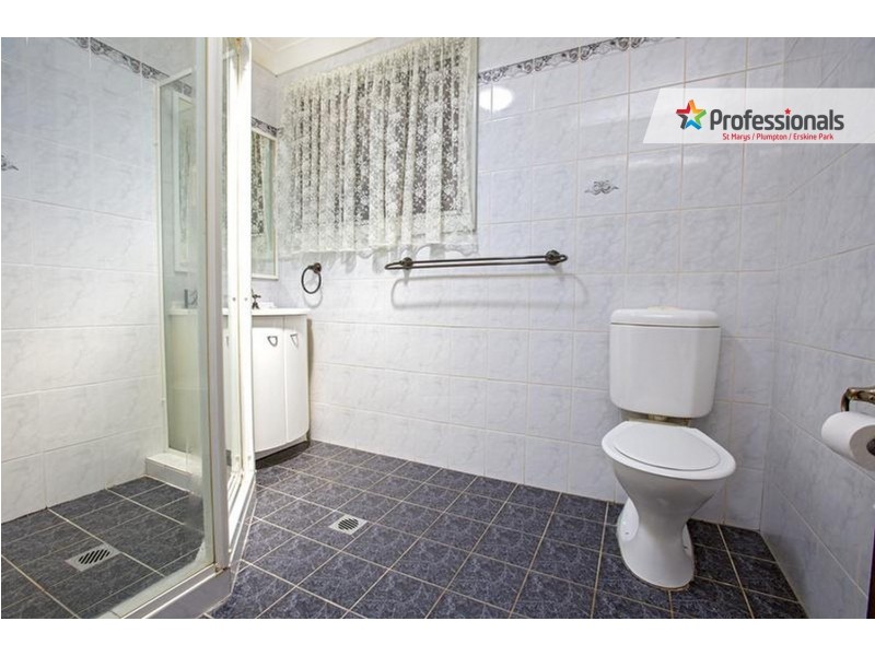 15 Huddleston Street, Colyton NSW 2760