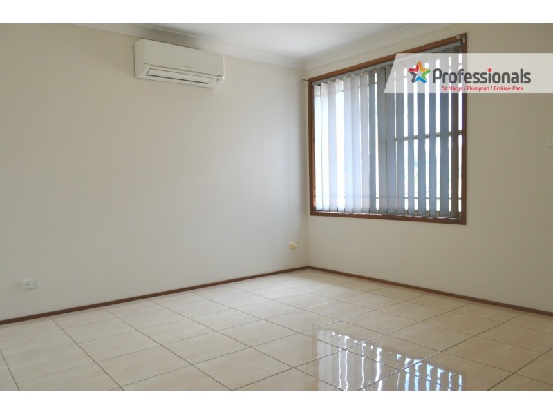 7 Henley Grove, St Clair NSW 2759