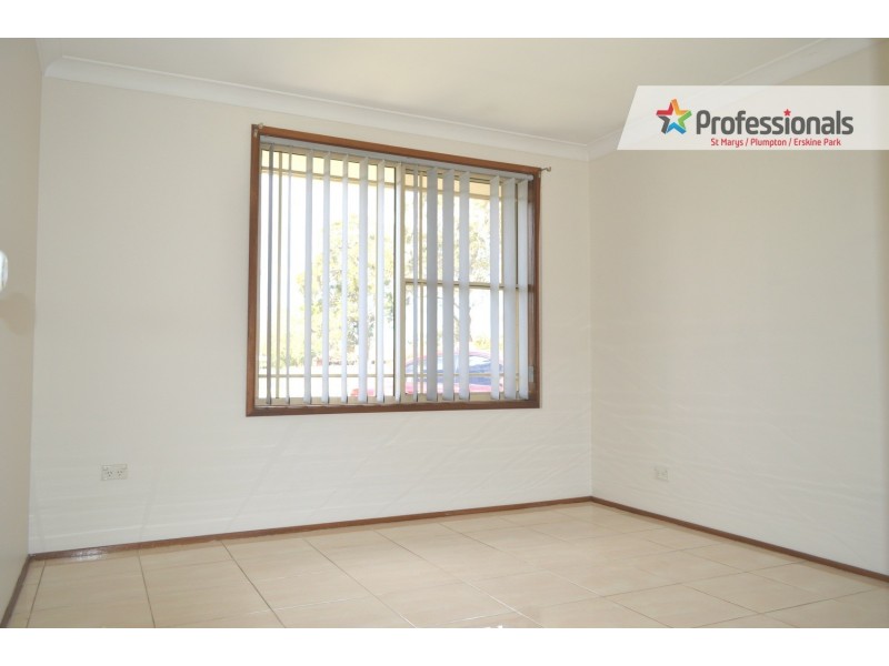 7 Henley Grove, St Clair NSW 2759