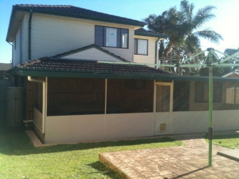 16 Redstone Place, St Clair NSW 2759