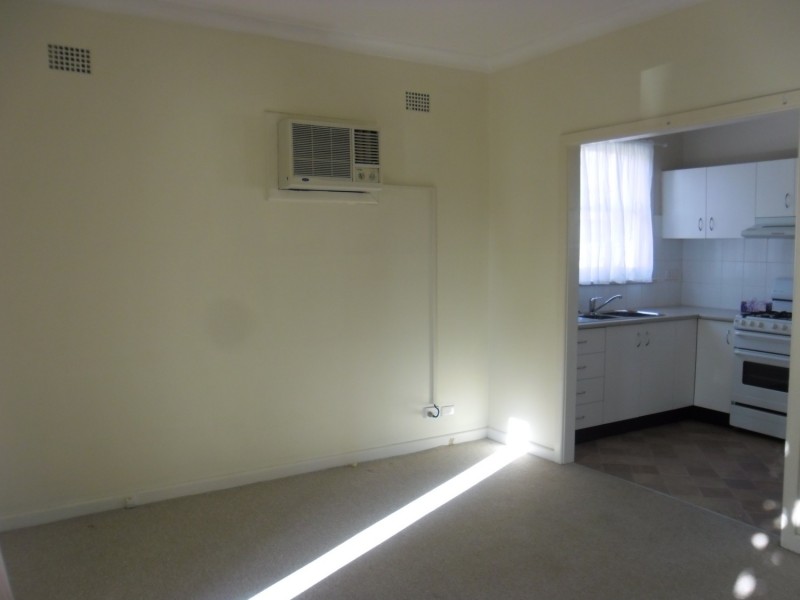 27 Parkin Road, Colyton NSW 2760