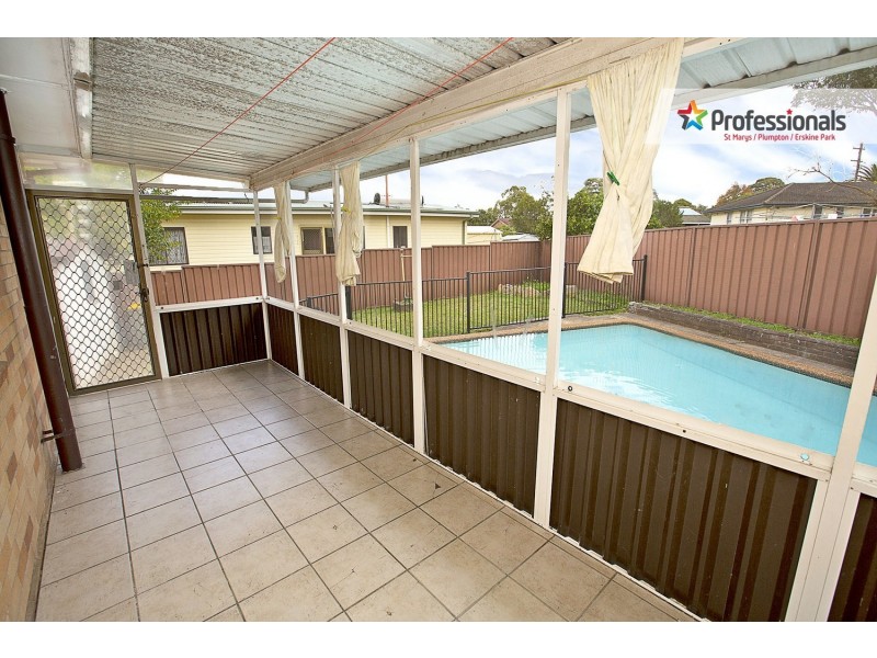 2 Hasselburgh Road, Tregear NSW 2770