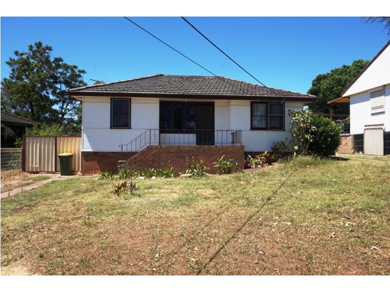 7 Nella Dan Avenue, Tregear NSW 2770