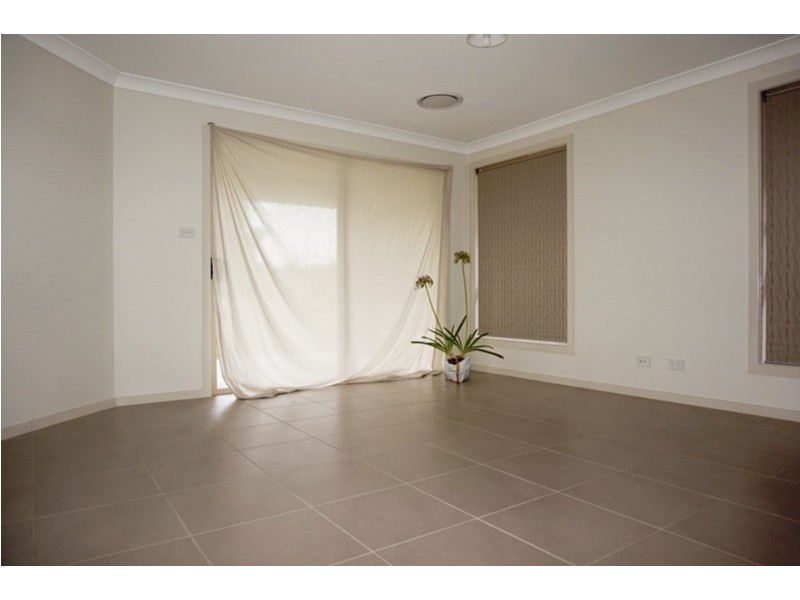 31 Bravo Avenue, Middleton Grange NSW 2171