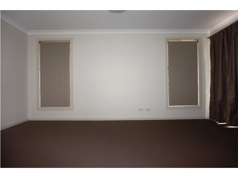 31 Bravo Avenue, Middleton Grange NSW 2171