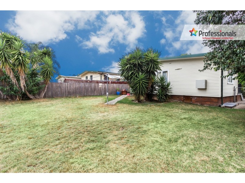 31 Leyte Avenue, Lethbridge Park NSW 2770