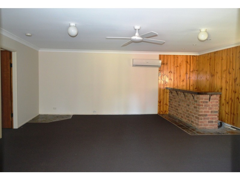 32 Findley Street, Bringelly NSW 2556