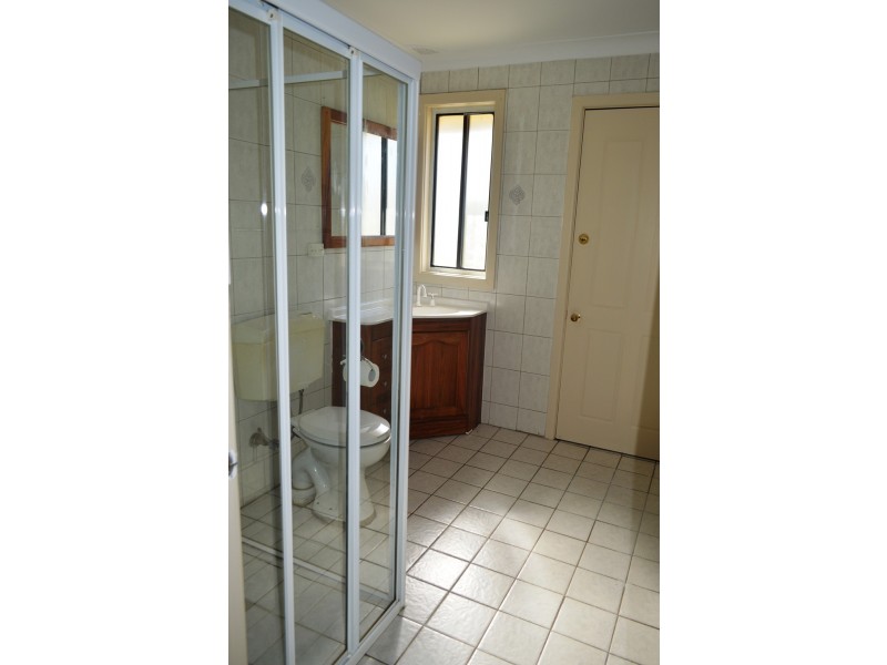 32 Findley Street, Bringelly NSW 2556