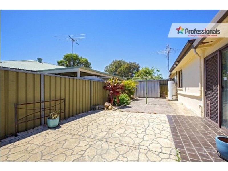 15 Huddleston Street, Colyton NSW 2760