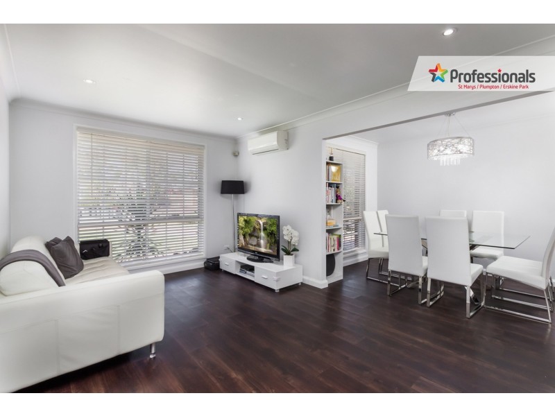 8 Seattle Close, St Clair NSW 2759