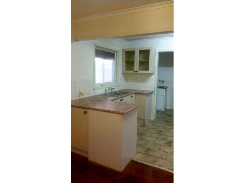 8 Hendren Place, Colyton NSW 2760