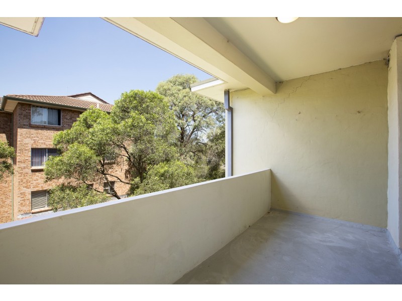 12/65  Park Street, Kingswood NSW 2747