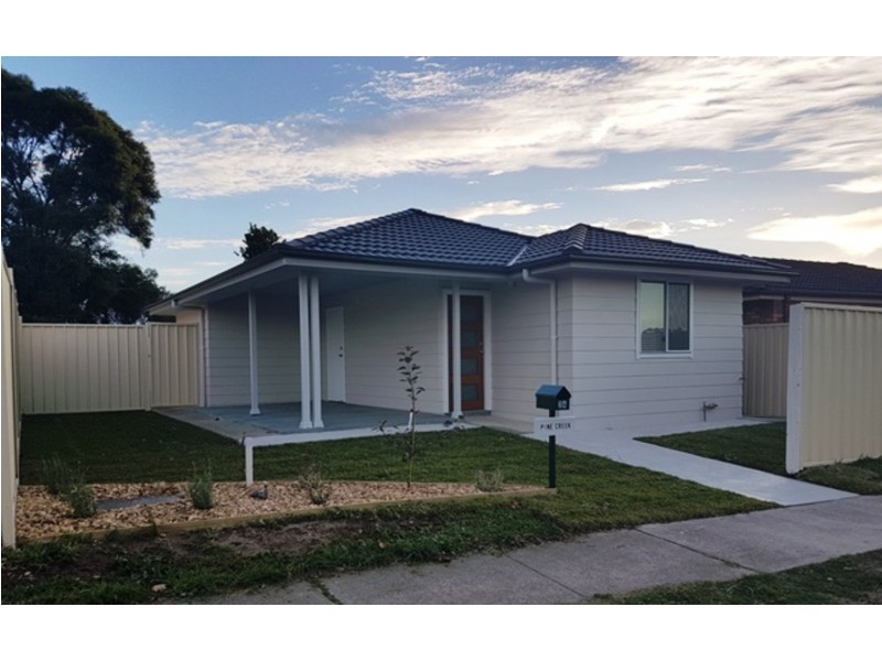 2a Pine Creek Circuit, St Clair NSW 2759
