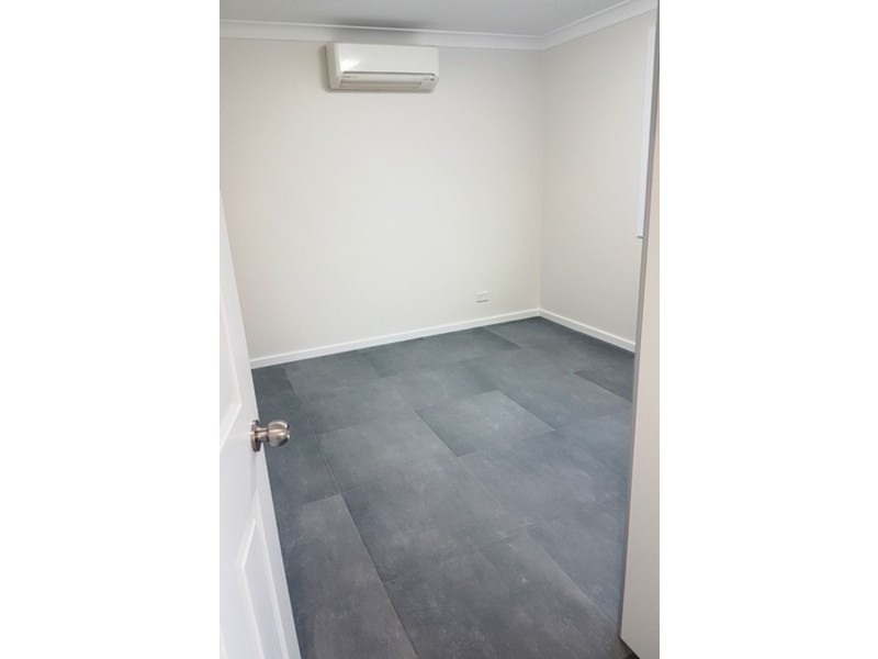2a Pine Creek Circuit, St Clair NSW 2759