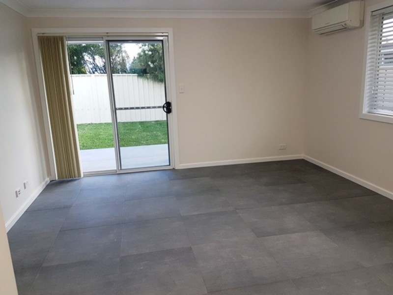 2a Pine Creek Circuit, St Clair NSW 2759