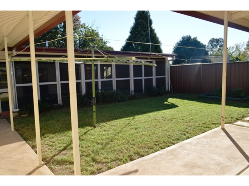 10 Gasmata Street, Whalan NSW 2770