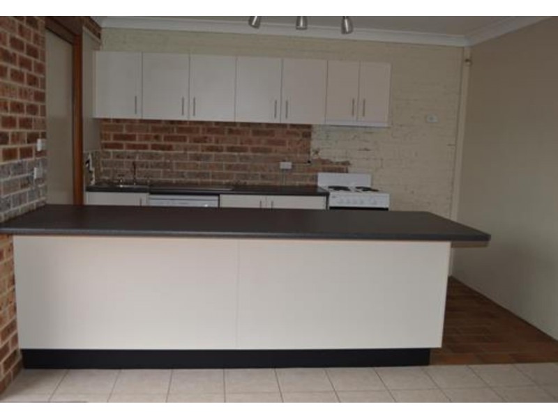 2/24 Campbell Street, South Windsor NSW 2756