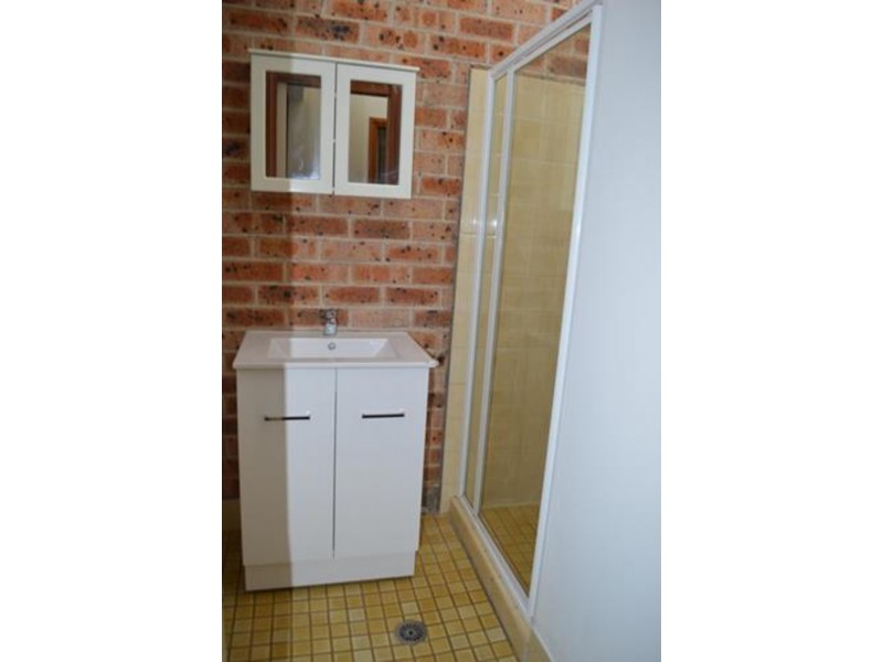 2/24 Campbell Street, South Windsor NSW 2756