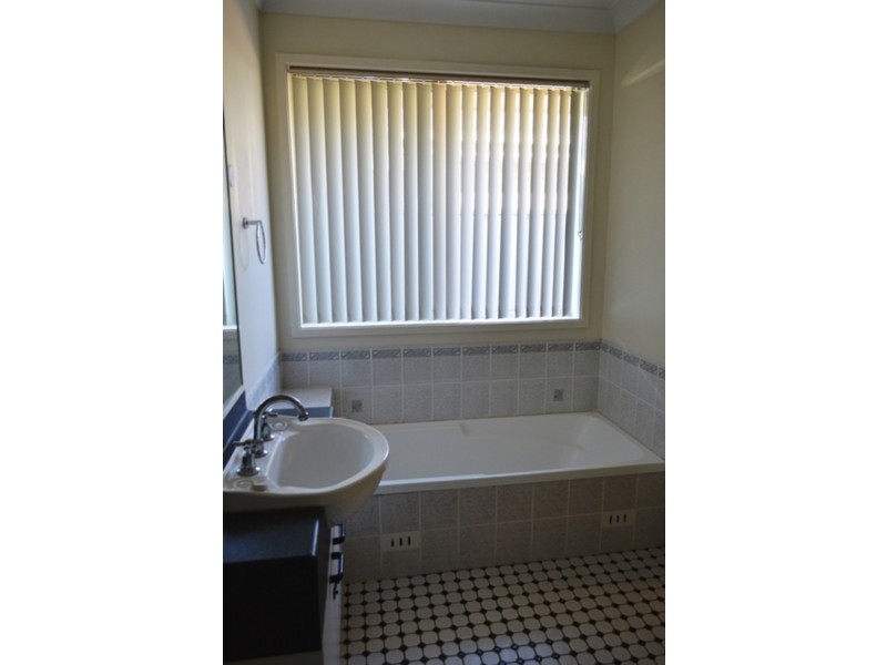 5 Millard Crescent, Plumpton NSW 2761