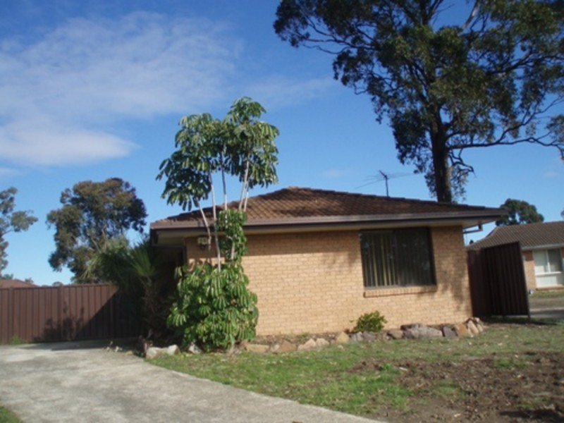 14 Honeyeater Place, Erskine Park NSW 2759