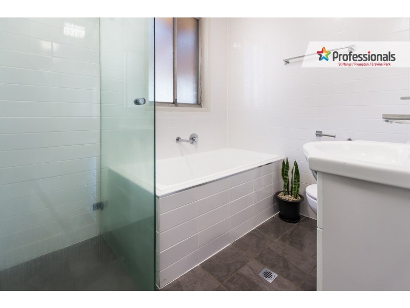 4 Gilbert Street, Colyton NSW 2760